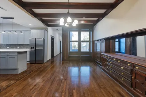 442 East 48th Street Chicago IL 60615