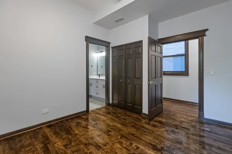 442 East 48th Street Chicago IL 60615