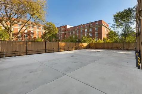442 East 48th Street Chicago IL 60615