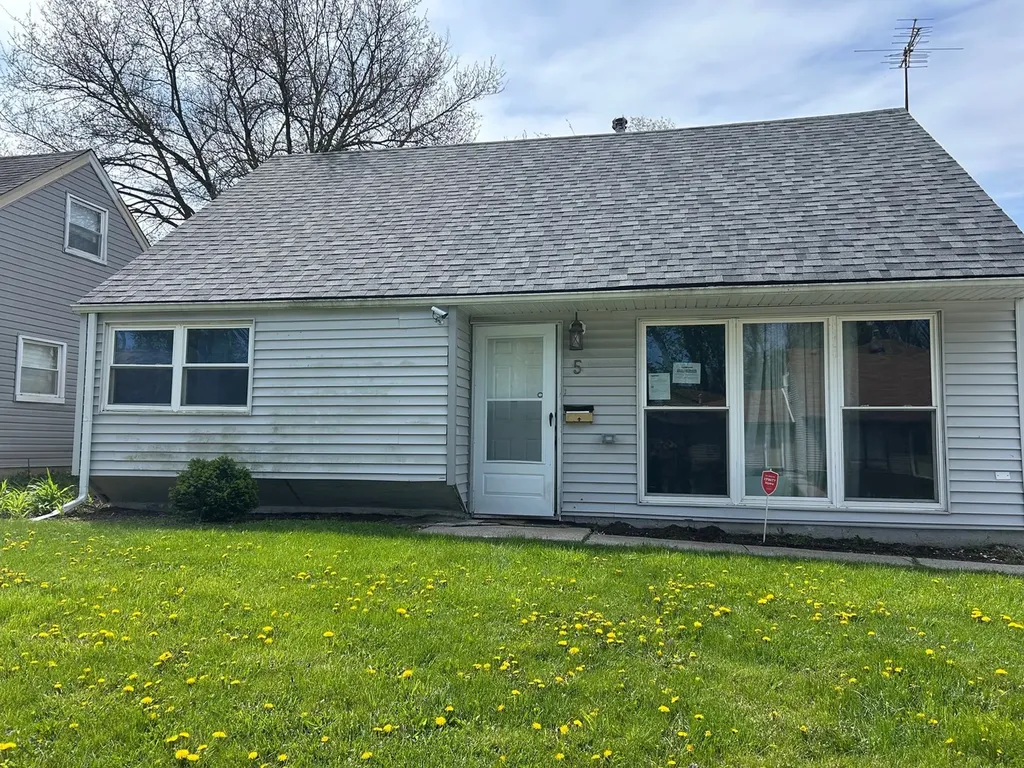 5 Arrowhead Court Park Forest IL 60466