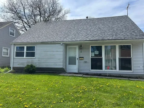 5 Arrowhead Court Park Forest IL 60466