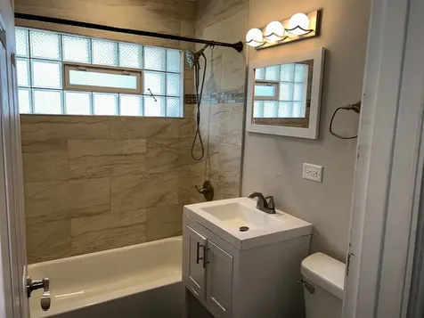 5 Arrowhead Court Park Forest IL 60466