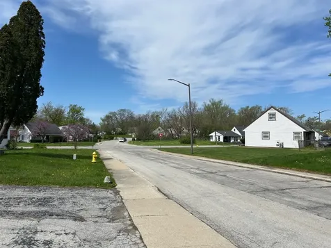 5 Arrowhead Court Park Forest IL 60466