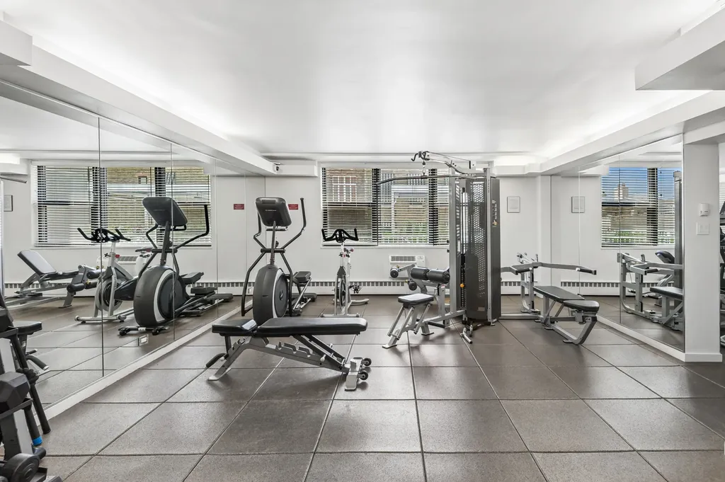 1445 North State Parkway Chicago IL 60610