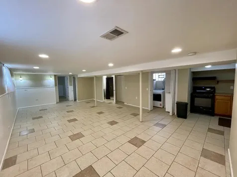 6840 West 64th Street Chicago IL 60638