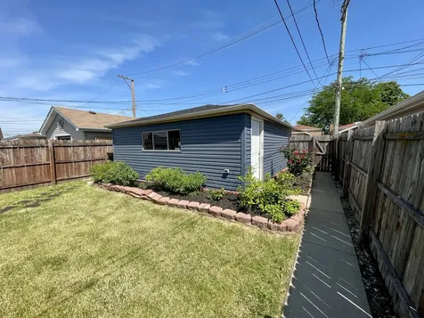 6840 West 64th Street Chicago IL 60638