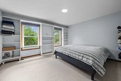 281 Tyler Court Libertyville IL 60048