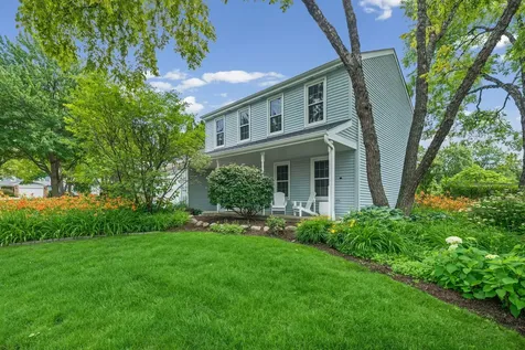 281 Tyler Court Libertyville IL 60048