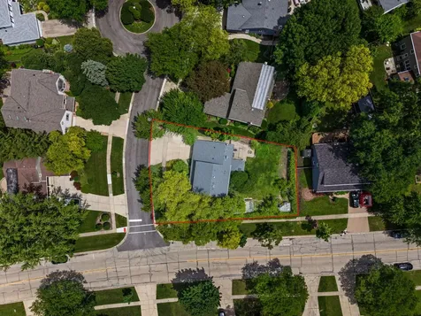 281 Tyler Court Libertyville IL 60048