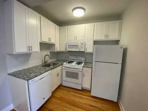 1525 West Estes Avenue Chicago IL 60626