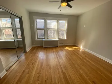 1525 West Estes Avenue Chicago IL 60626