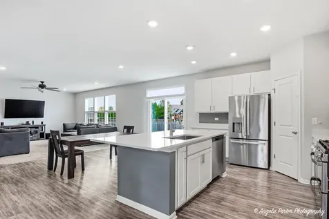 6828 Galway Drive Mchenry IL 60050