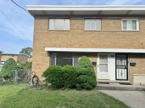 2540 West Jerome Street Chicago IL 60645