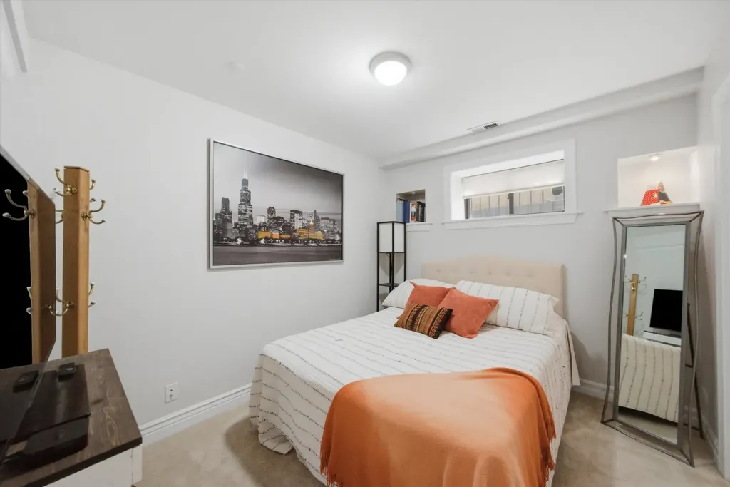 2013 West Crystal Street Chicago IL 60622