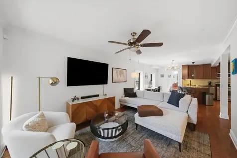 2013 West Crystal Street Chicago IL 60622