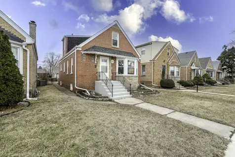 2504 Leyden Avenue River Grove IL 60171