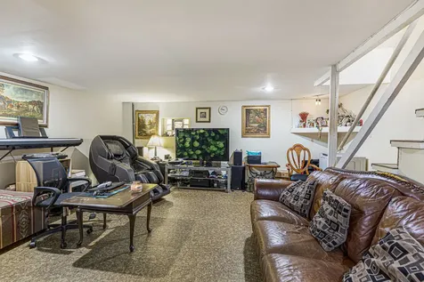 1727 West Estes Avenue Chicago IL 60626