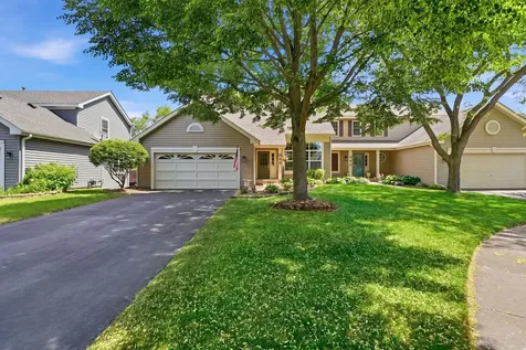 546 Tewksbury Circle Oswego IL 60543