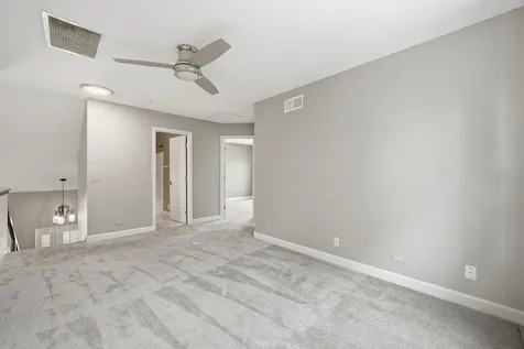 546 Tewksbury Circle Oswego IL 60543
