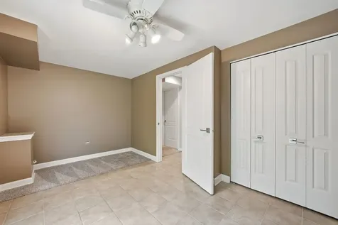 546 Tewksbury Circle Oswego IL 60543