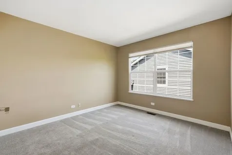 546 Tewksbury Circle Oswego IL 60543