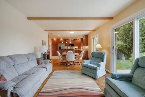 230 Yarmouth Road Elk Grove Village IL 60007
