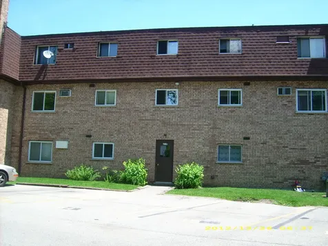 107 East Dundee Road Wheeling IL 60090