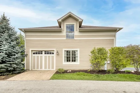 119 Roslyn Road Barrington IL 60010