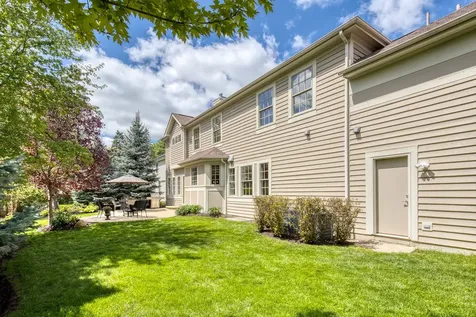 119 Roslyn Road Barrington IL 60010
