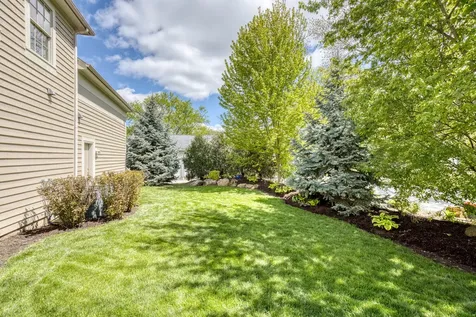 119 Roslyn Road Barrington IL 60010