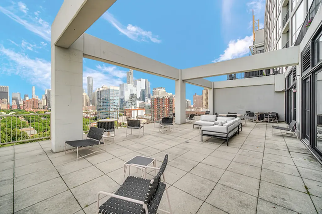 1530 South State Street Chicago IL 60605