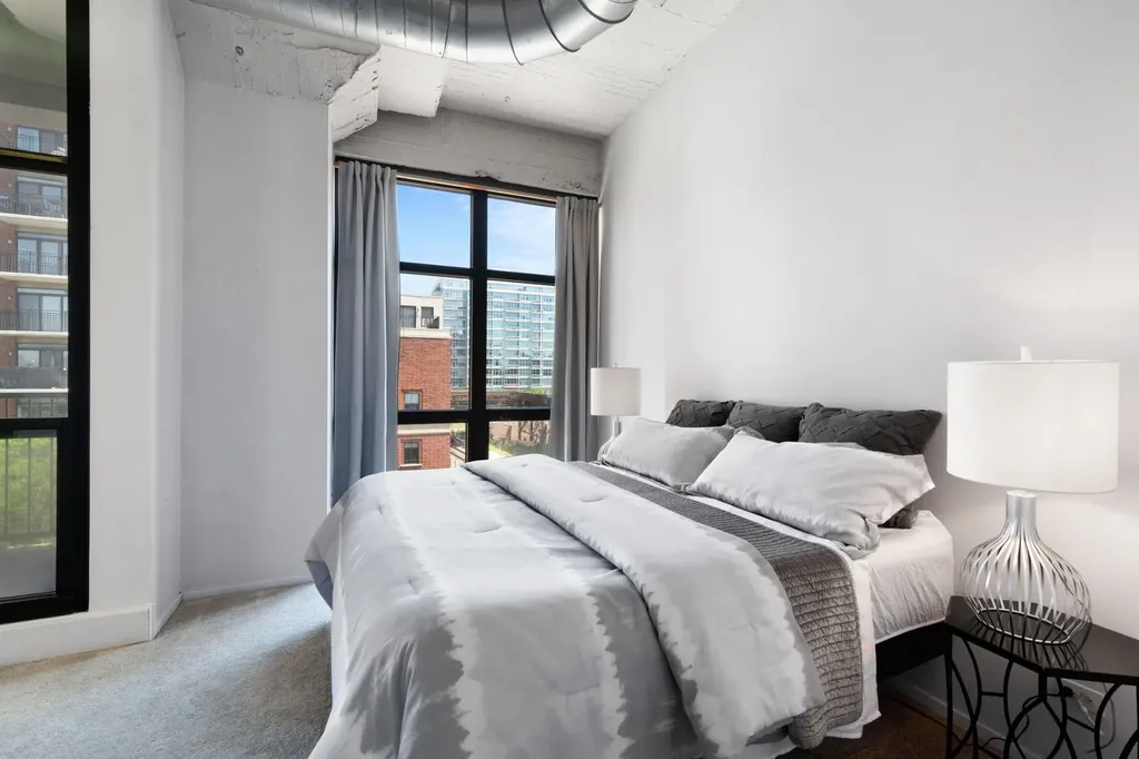 1530 South State Street Chicago IL 60605
