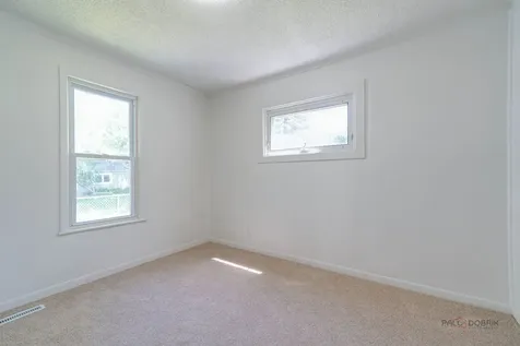 7 Lincoln Street Harvard IL 60033