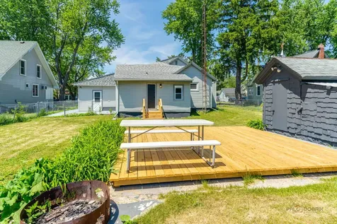 7 Lincoln Street Harvard IL 60033