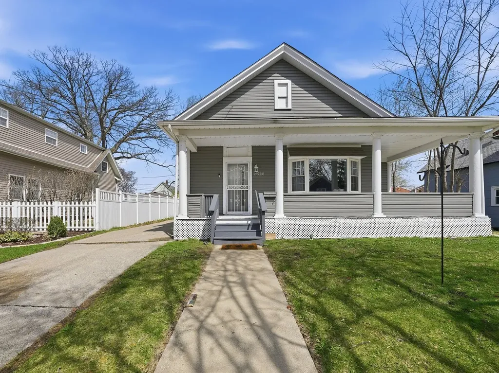 2520 Walnut Street Blue Island IL 60406