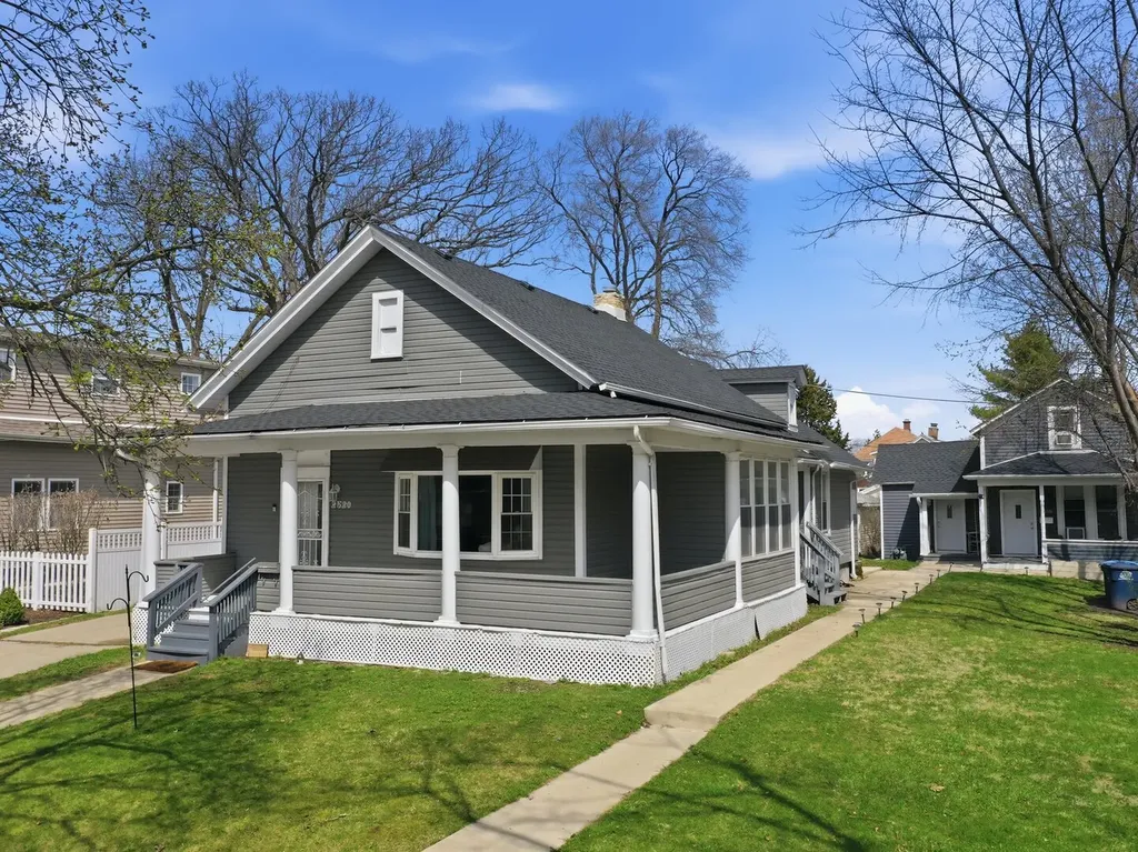 2520 Walnut Street Blue Island IL 60406