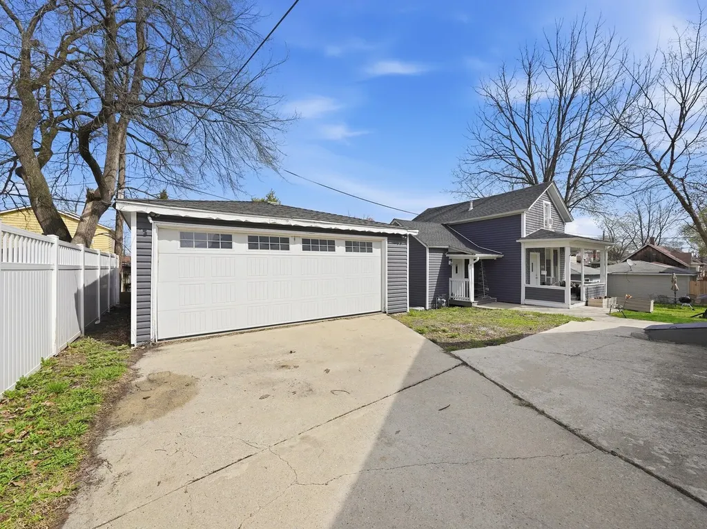 2520 Walnut Street Blue Island IL 60406