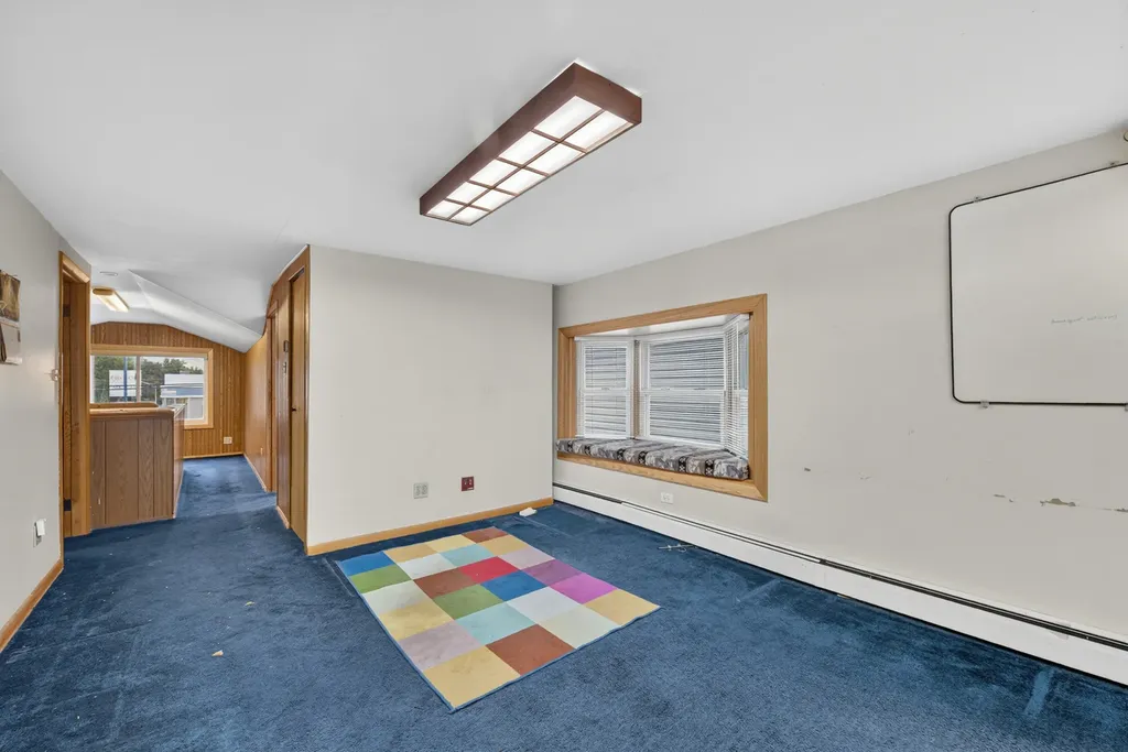 5301 West Cuyler Avenue Chicago IL 60641