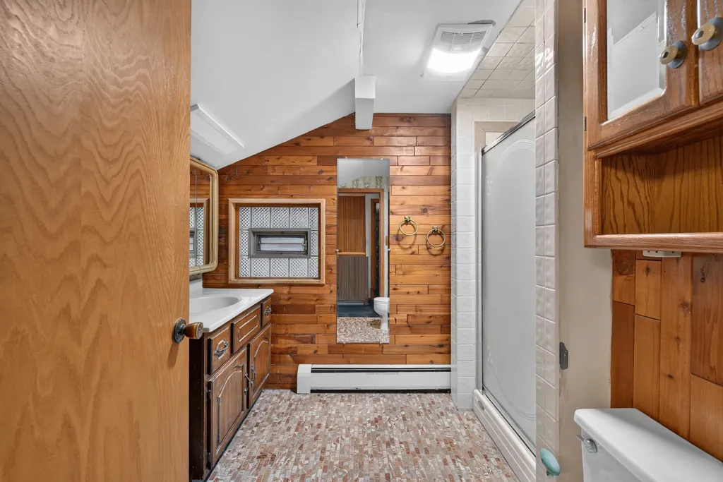 5301 West Cuyler Avenue Chicago IL 60641