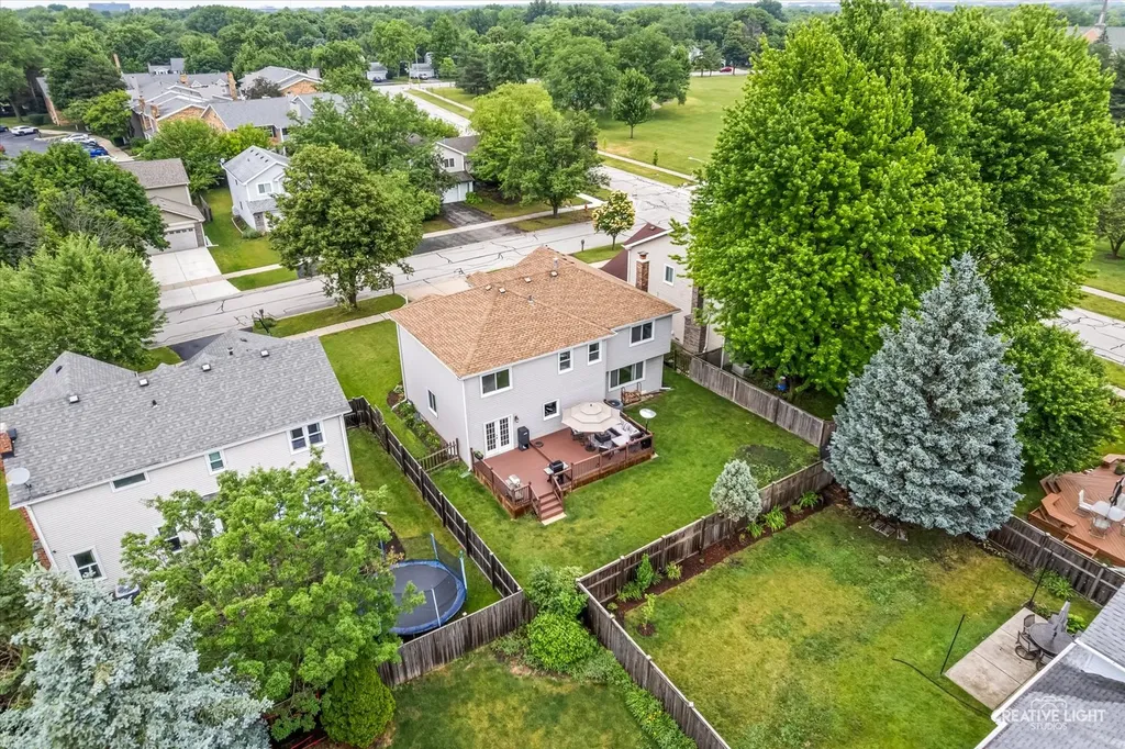 1594 Lois Ann Lane Naperville IL 60563