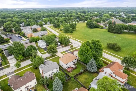 1594 Lois Ann Lane Naperville IL 60563