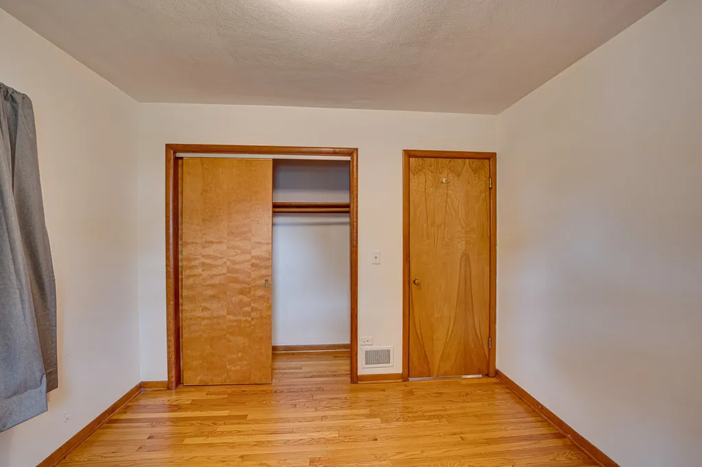 1221 North Webster Street Naperville IL 60563