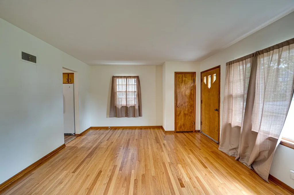 1221 North Webster Street Naperville IL 60563