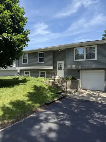 6 Marlin Drive Oswego IL 60543