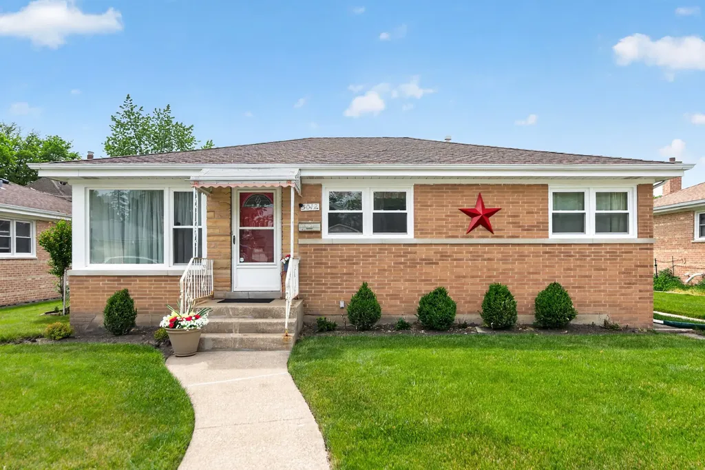 5012 North Busse Avenue Chicago IL 60656