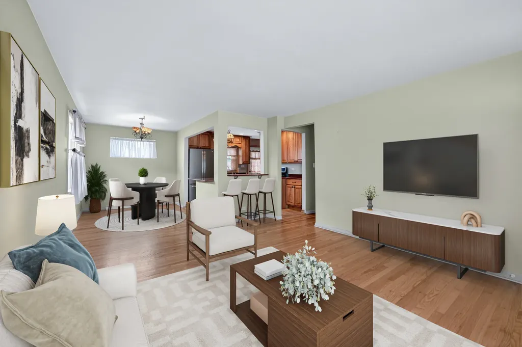5012 North Busse Avenue Chicago IL 60656