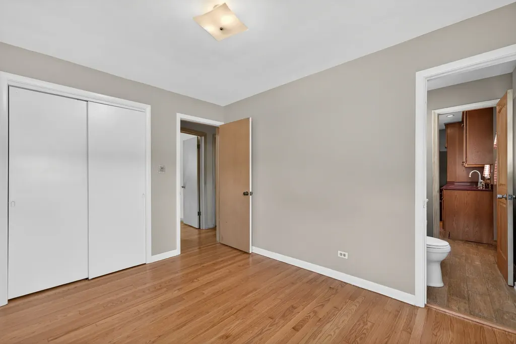 5012 North Busse Avenue Chicago IL 60656