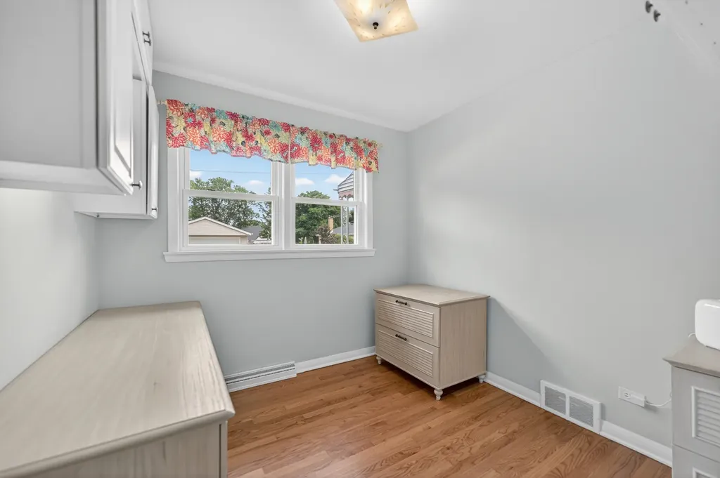 5012 North Busse Avenue Chicago IL 60656