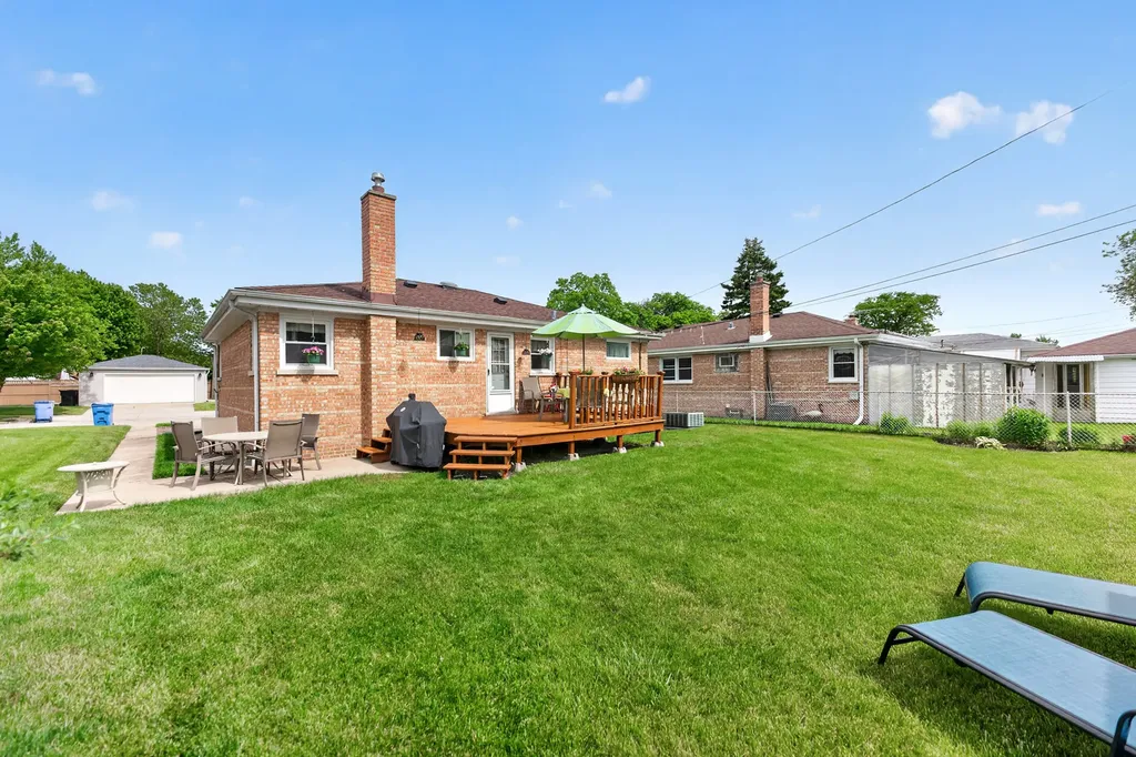 5012 North Busse Avenue Chicago IL 60656