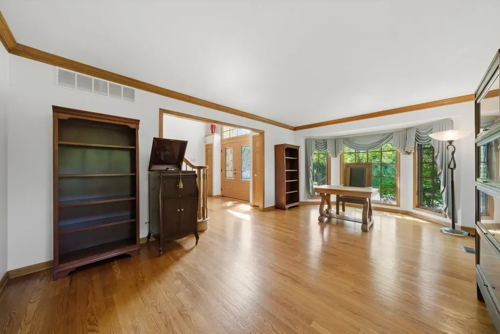 8701 Lake Ridge Drive Darien IL 60561
